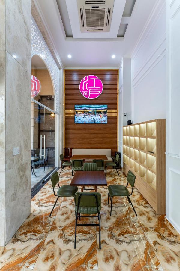 Edoya Hotel Phu My Hung مدينة هوشي منه المظهر الخارجي الصورة